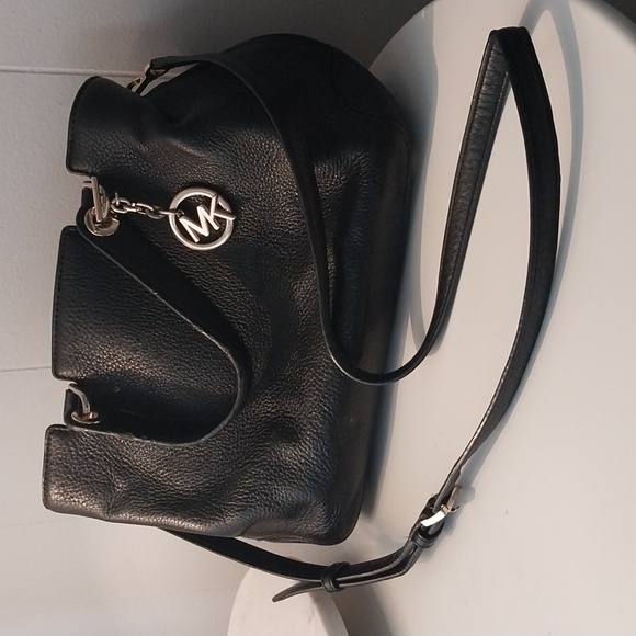Michael Kors Handbags - Michael Kors Annabelle Bag